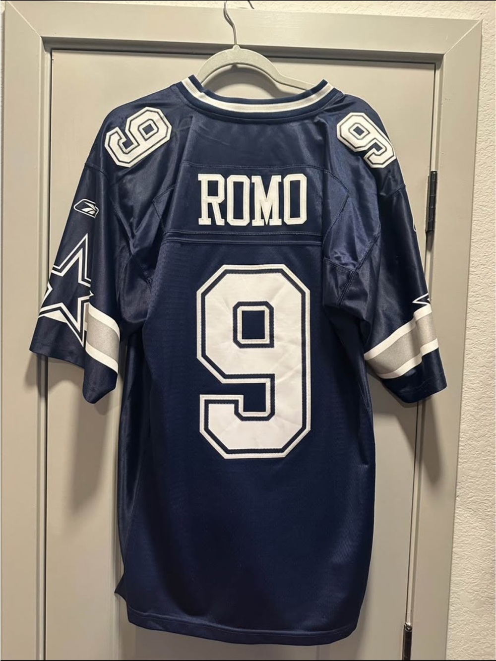 Tony Romo jersey - Picture 2 of 5